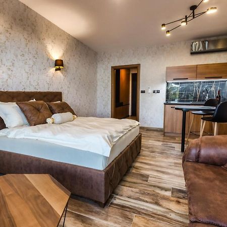 Apartmani Tiske Noci Bečej Εξωτερικό φωτογραφία