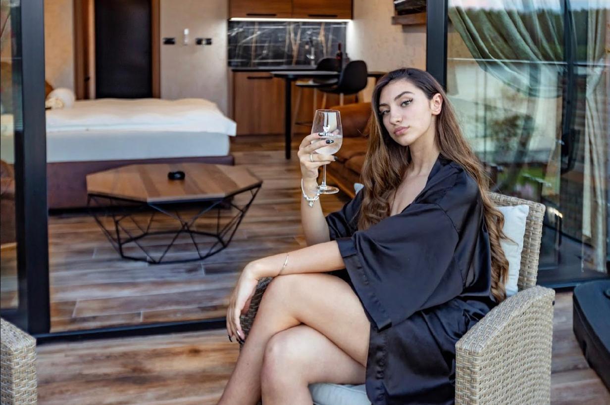 Apartmani Tiske Noci Bečej Εξωτερικό φωτογραφία